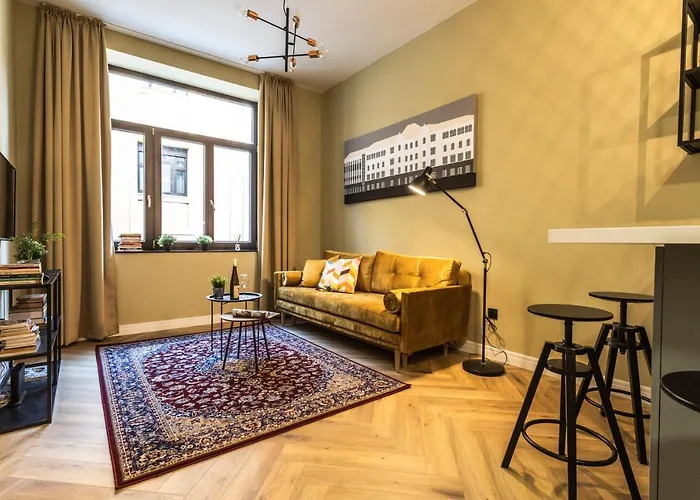 M15 Apartment